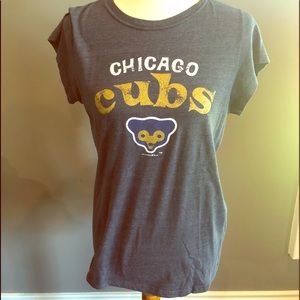 Women’s cubs t-shirt